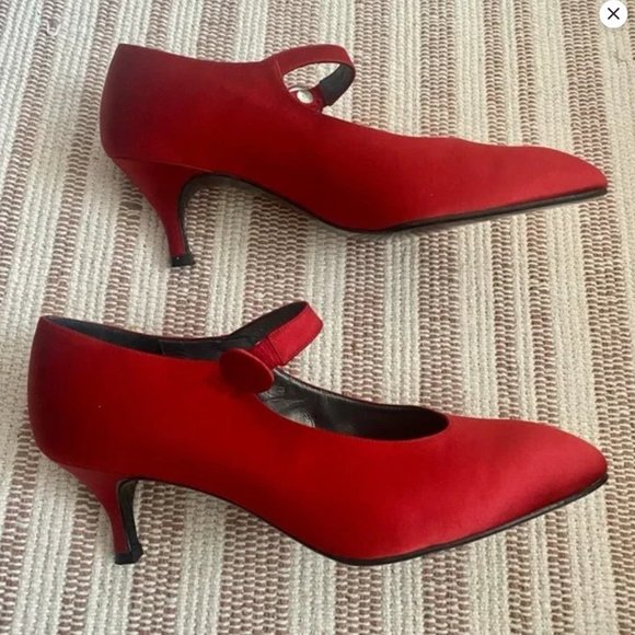 NEW Alberta Ferretti Red Silk Kitten Mary Jane Pumps with Straps US 6 - Picture 1 of 9